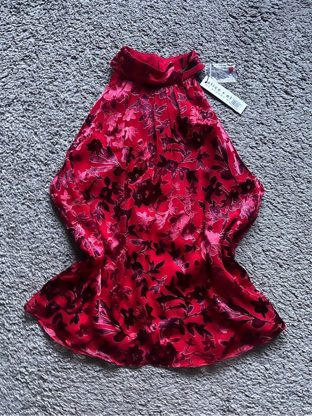 $250 NWT Alice + Olivia RARE red paprika shadow blossom halter blouse top size M